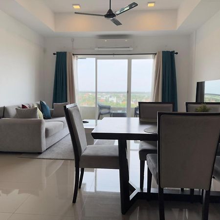 Ocean Breeze Negombo- Tidesend Luxury Beach Apartments Εξωτερικό φωτογραφία