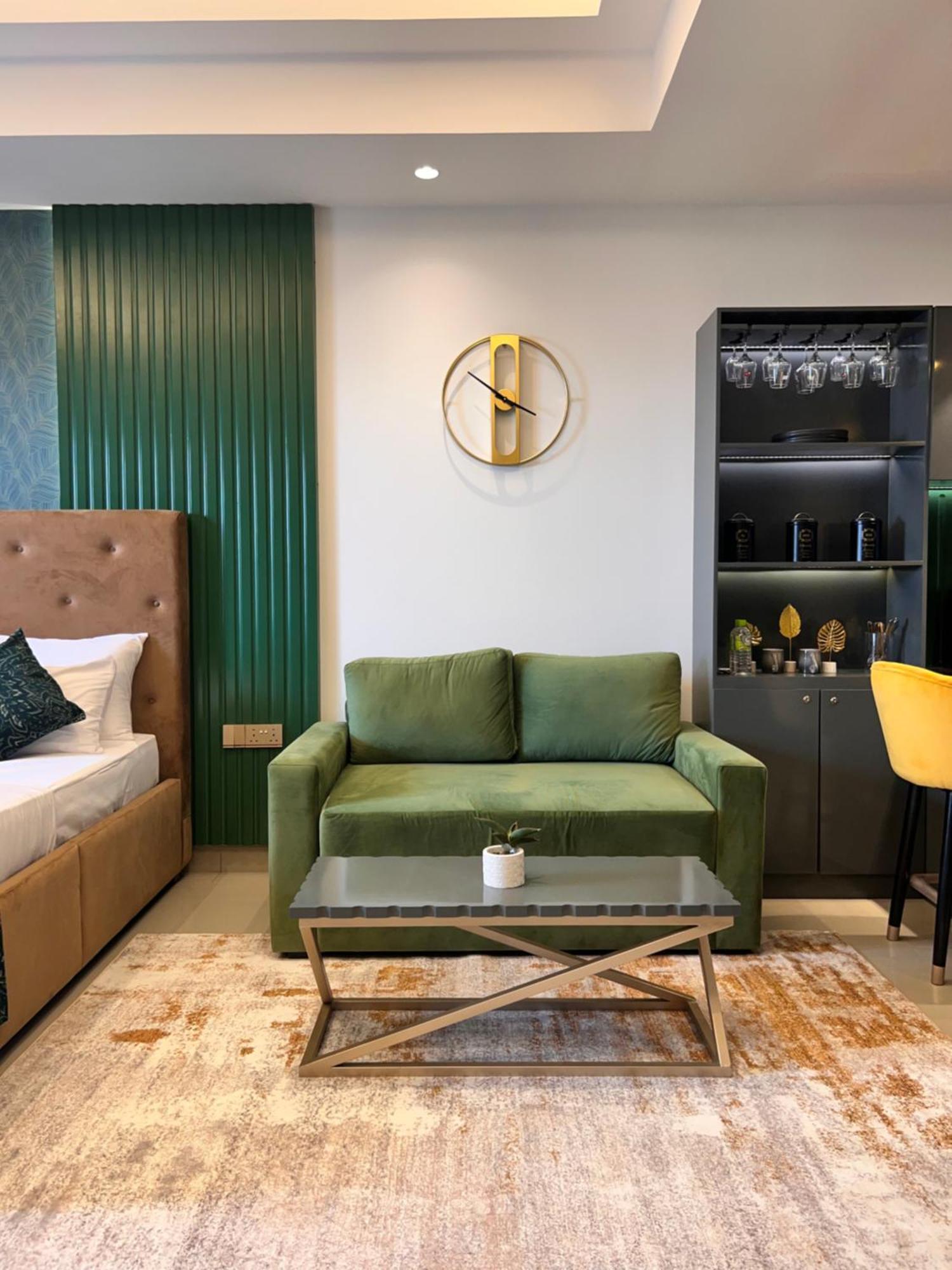 Ocean Breeze Negombo- Tidesend Luxury Beach Apartments Εξωτερικό φωτογραφία