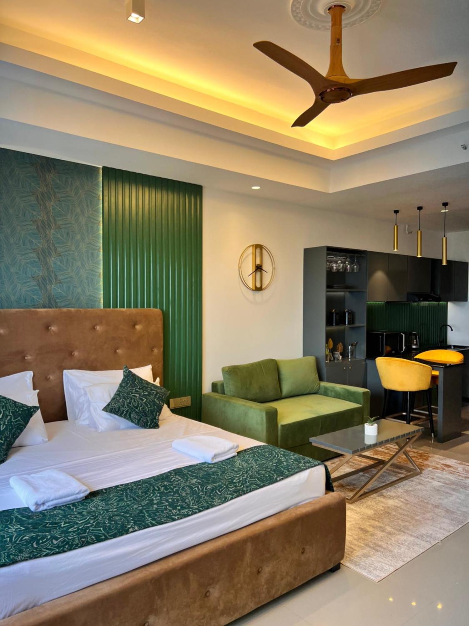 Ocean Breeze Negombo- Tidesend Luxury Beach Apartments Εξωτερικό φωτογραφία