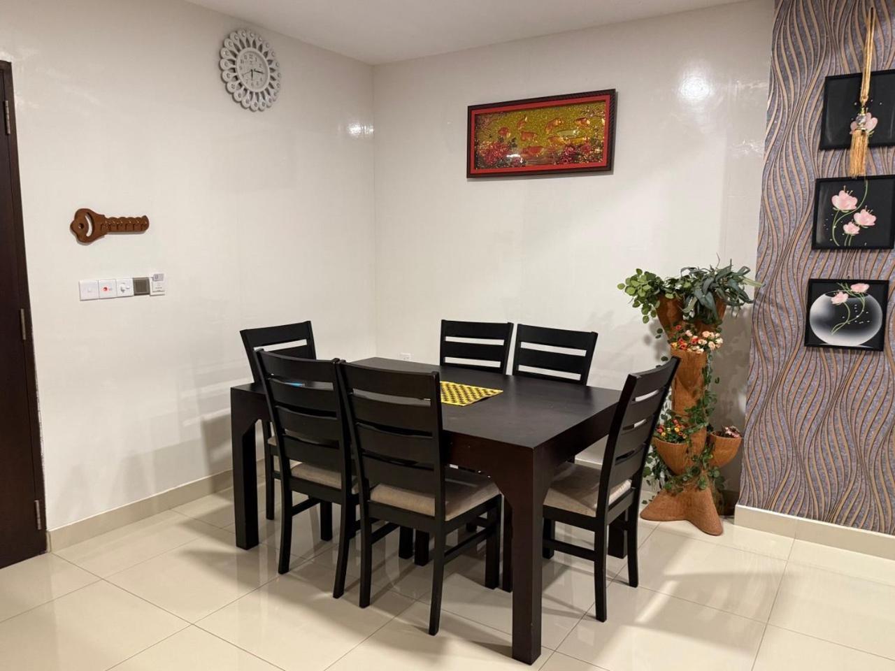 Ocean Breeze Negombo- Tidesend Luxury Beach Apartments Εξωτερικό φωτογραφία
