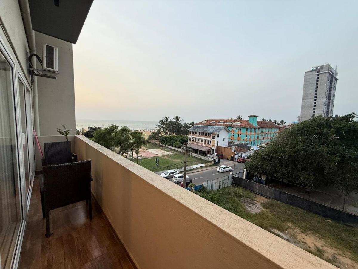 Ocean Breeze Negombo- Tidesend Luxury Beach Apartments Δωμάτιο φωτογραφία
