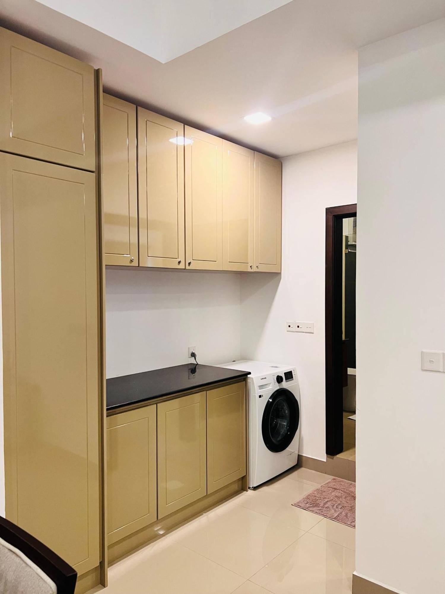 Ocean Breeze Negombo- Tidesend Luxury Beach Apartments Εξωτερικό φωτογραφία