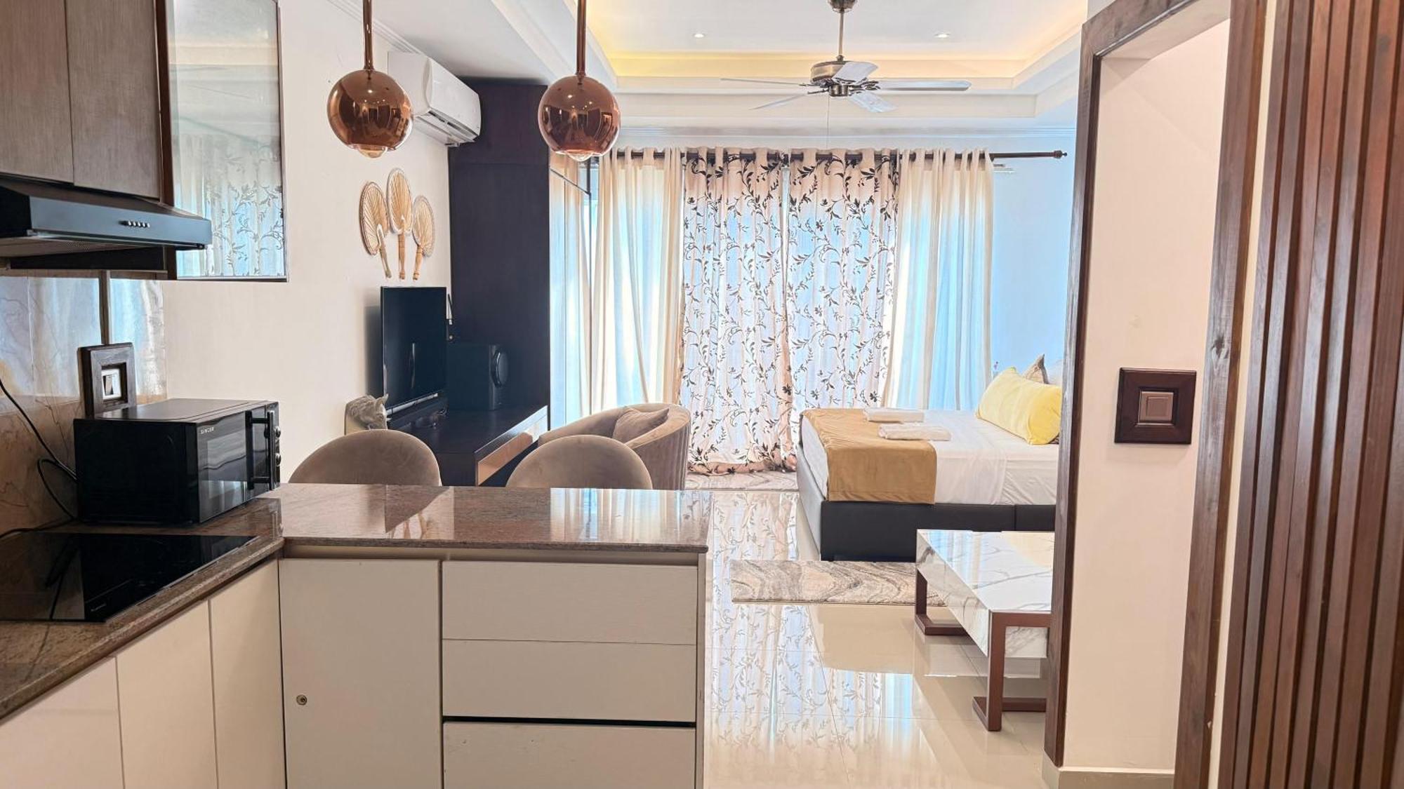 Ocean Breeze Negombo- Tidesend Luxury Beach Apartments Εξωτερικό φωτογραφία