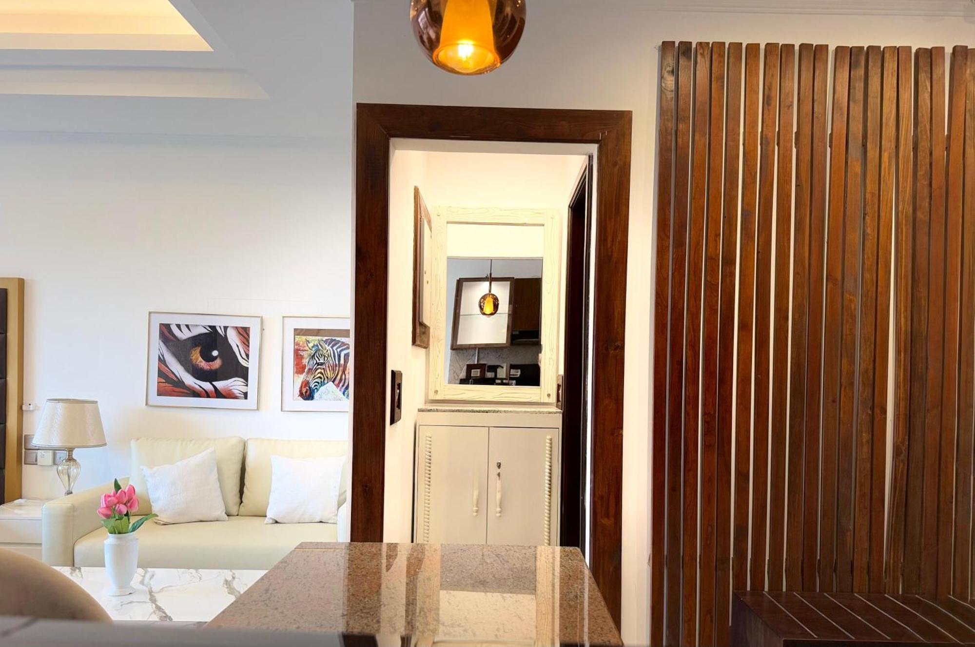 Ocean Breeze Negombo- Tidesend Luxury Beach Apartments Εξωτερικό φωτογραφία